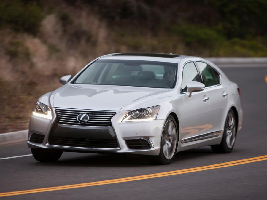  Lexus LS460 2012 года  (фото 4 из 16)